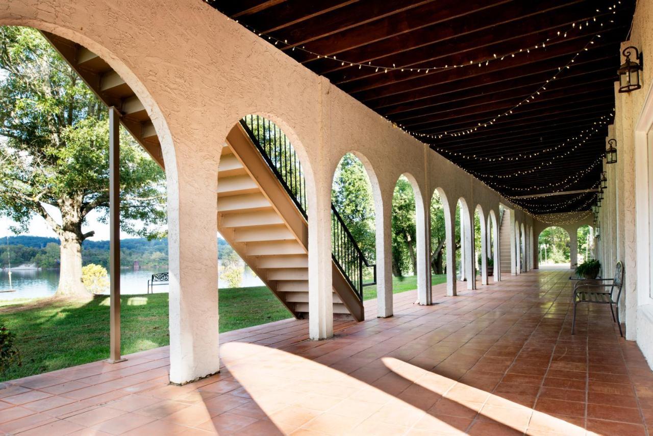 Tennessee Room At Tennessee Riverplace Chattanooga Exterior photo